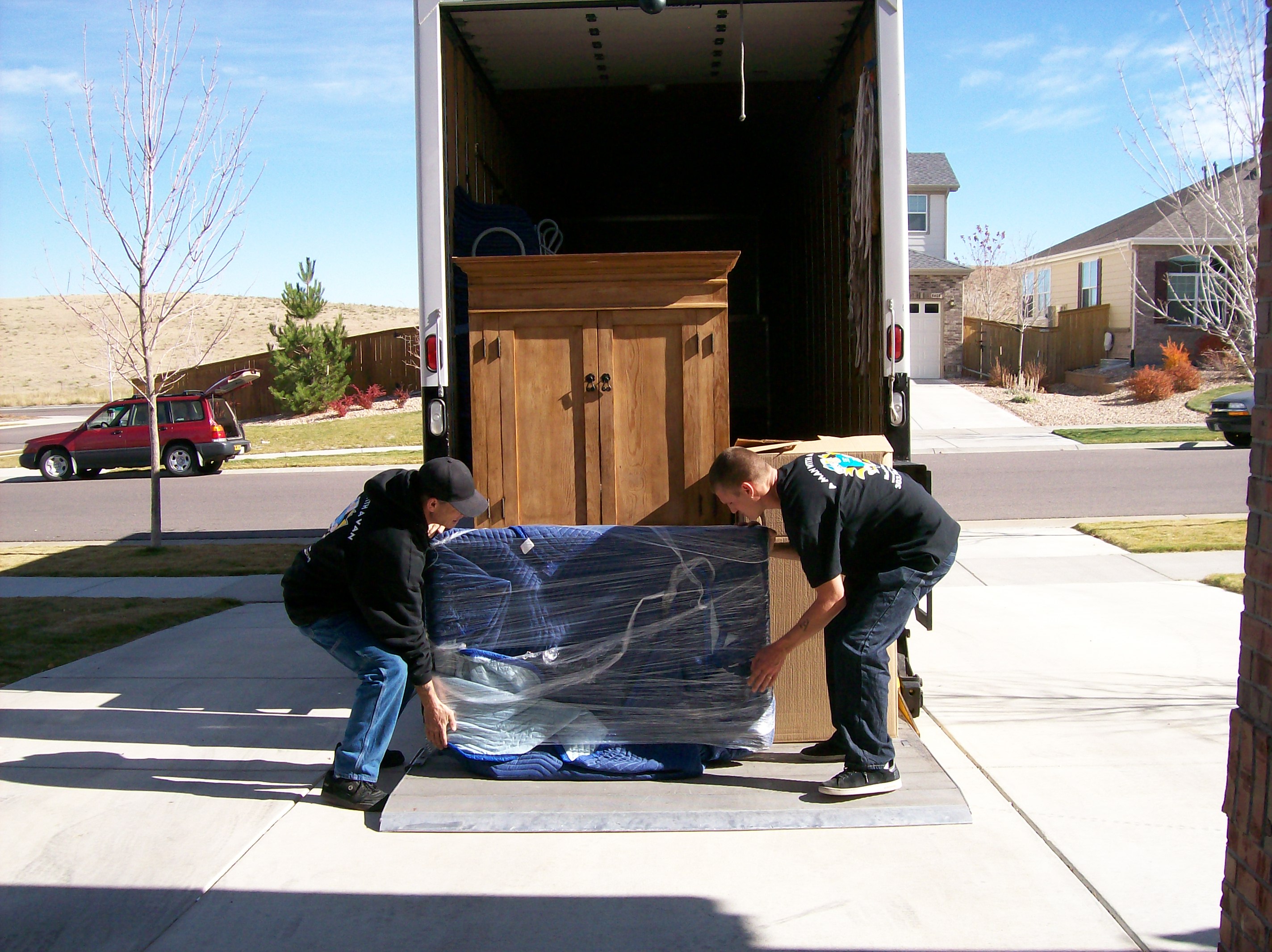 U Haul Moving Helper - 427g983